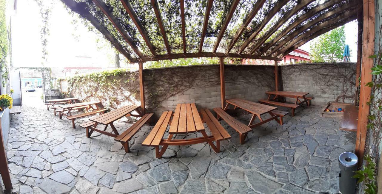 Penzion A Restaurace U Hajku Nové Dvory エクステリア 写真